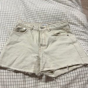 Zara Jean Short
